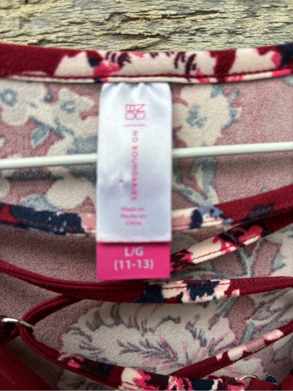 No Boundaries Women’s Burgundy Floral Crisscross Long-Sleeve Top Size L (11-13) - Picture 7 of 7